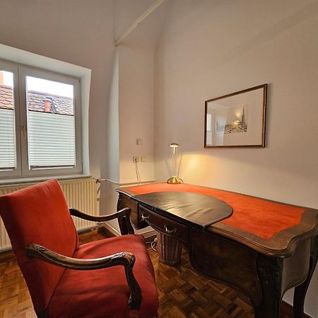 Charming Apartment Laura Tour As Ljubljana By Town Hall Екстер'єр фото