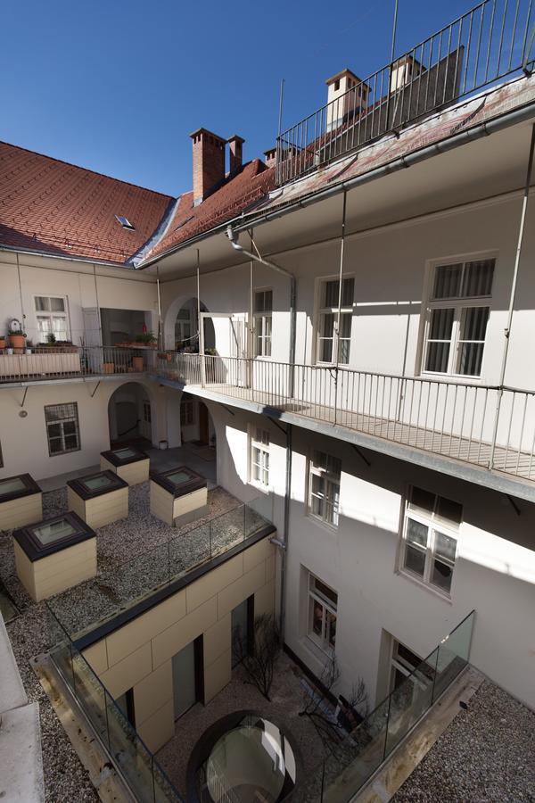 Charming Apartment Laura Tour As Ljubljana By Town Hall Екстер'єр фото